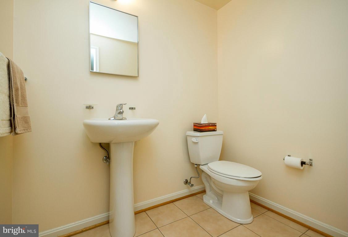 6802 Quebec Court Springfield, VA 22152 - Photo 21 of 30 Bath - Lower Level