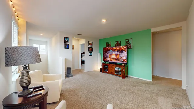 $2,400 | 4021 Lilac Path, St. Hedwig, TX 78152