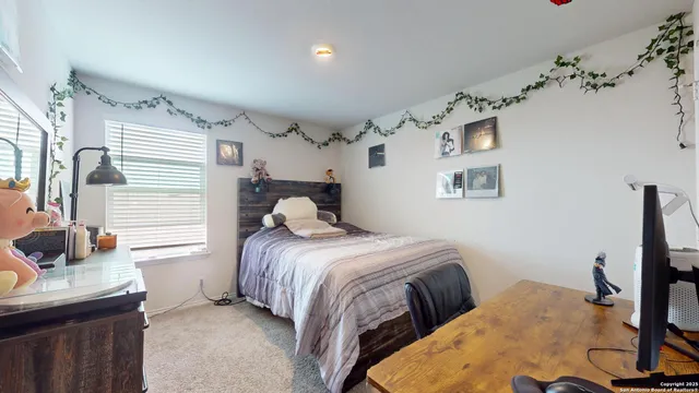 $2,400 | 4021 Lilac Path, St. Hedwig, TX 78152