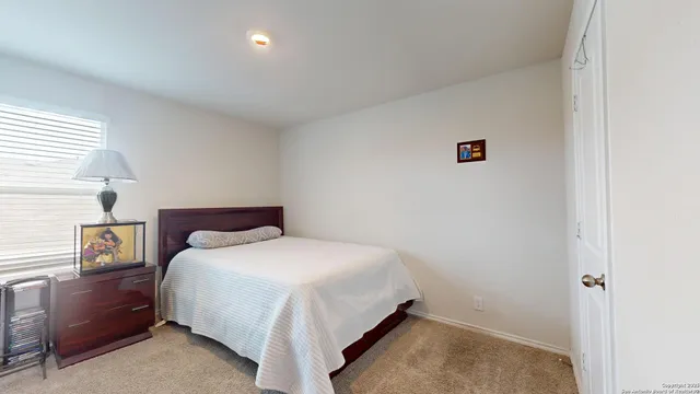 $2,400 | 4021 Lilac Path, St. Hedwig, TX 78152