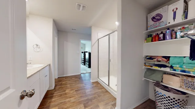 $2,400 | 4021 Lilac Path, St. Hedwig, TX 78152