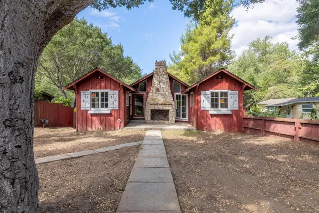 $675,000 | 51 El Potrero, Carmel Valley, CA 93924