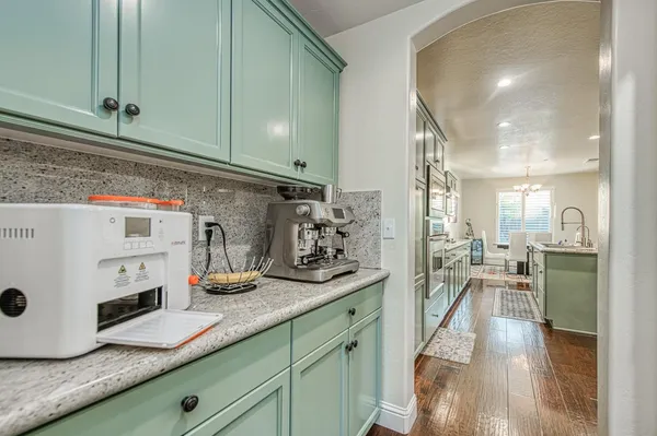 $950,000 | 10509 North Sierra Vista Avenue, Fresno, CA 93730