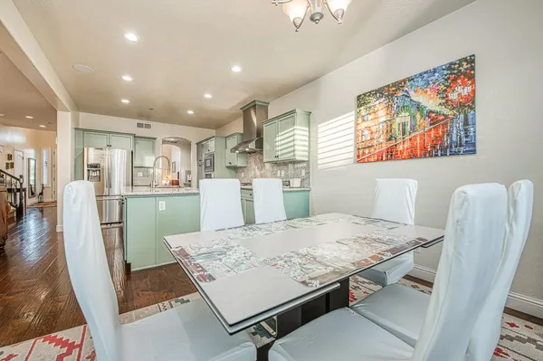 $950,000 | 10509 North Sierra Vista Avenue, Fresno, CA 93730