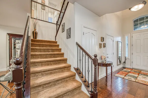 $950,000 | 10509 North Sierra Vista Avenue, Fresno, CA 93730
