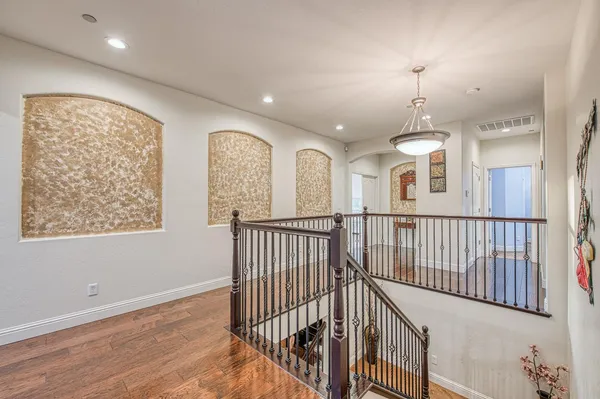 $950,000 | 10509 North Sierra Vista Avenue, Fresno, CA 93730