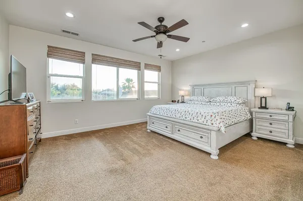 $950,000 | 10509 North Sierra Vista Avenue, Fresno, CA 93730