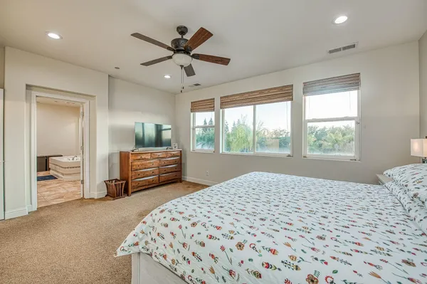 $950,000 | 10509 North Sierra Vista Avenue, Fresno, CA 93730