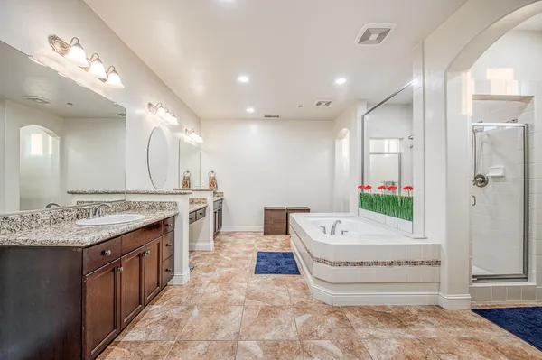 $950,000 | 10509 North Sierra Vista Avenue, Fresno, CA 93730