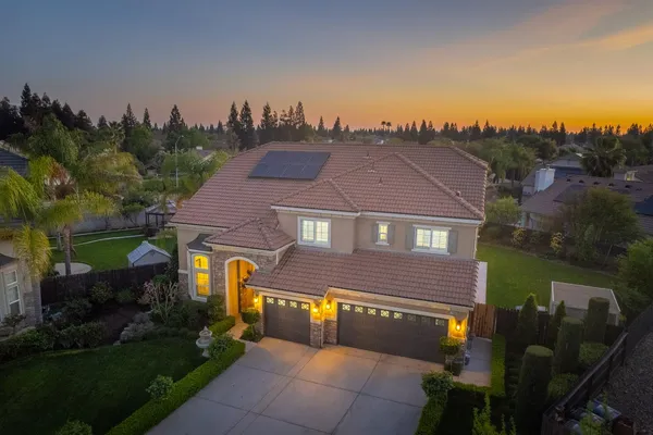 $950,000 | 10509 North Sierra Vista Avenue, Fresno, CA 93730