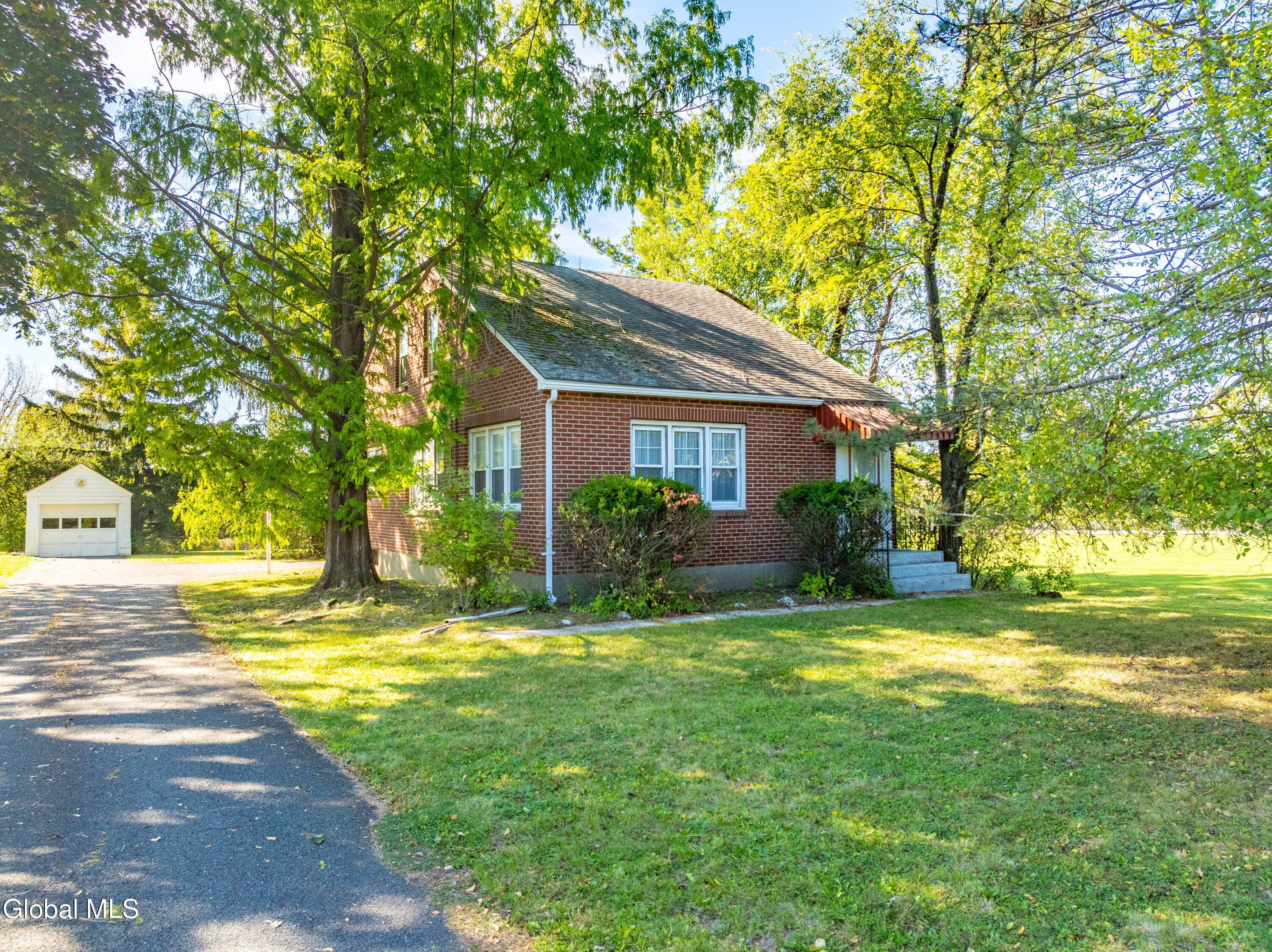 512 3rd Ave Extension East Greenbush, NY 12144 - Photo 1 of 25 Front
