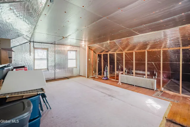 $265,000 | 512 3rd Ave Extension, East Greenbush, NY 12144