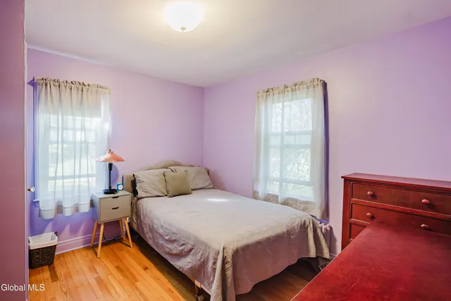 $284,500 | 512 3rd Ave Extension, East Greenbush, NY 12144