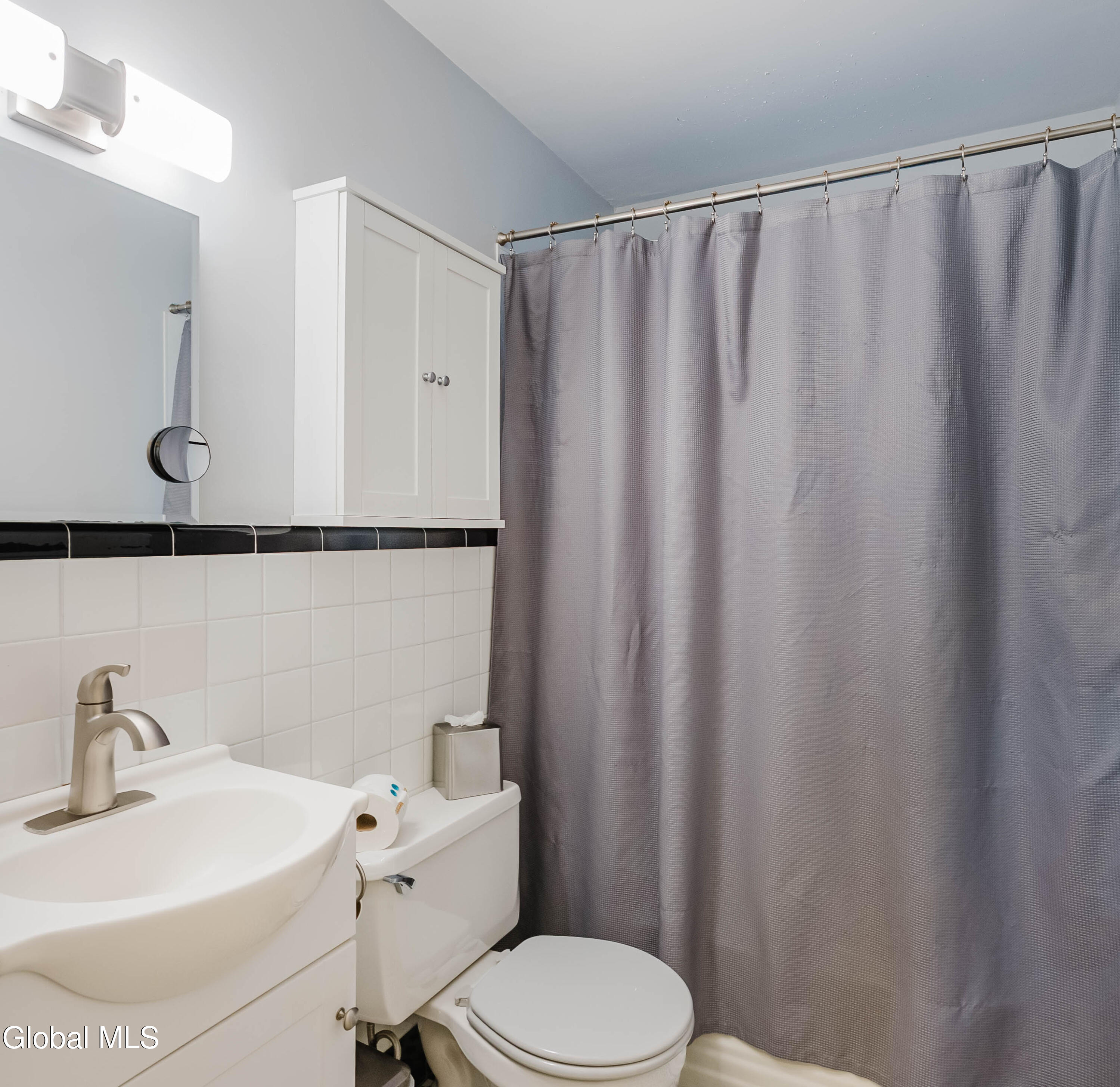 512 3rd Ave Extension East Greenbush, NY 12144 - Photo 8 of 25 16