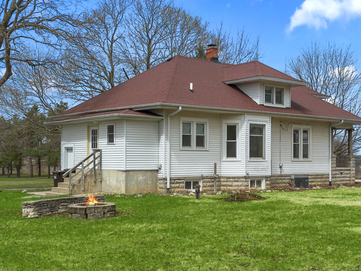 6217 Broadway Road Richmond, IL 60071 - Photo 5 of 38 Gallery Image 5