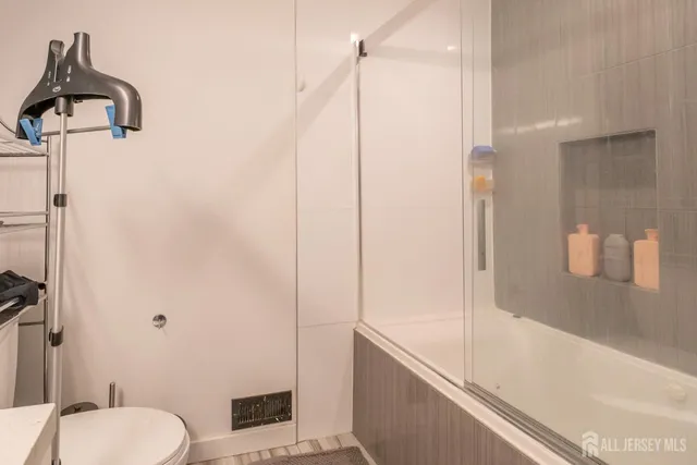 $475,000 | 23 Borelle Square, Parlin, NJ 08859