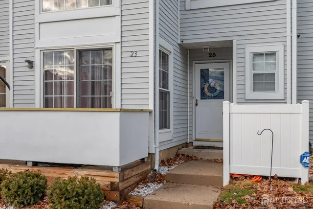 $475,000 | 23 Borelle Square, Parlin, NJ 08859