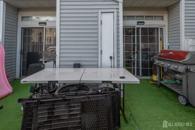 $475,000 | 23 Borelle Square, Parlin, NJ 08859