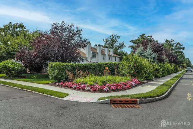 $475,000 | 23 Borelle Square, Parlin, NJ 08859