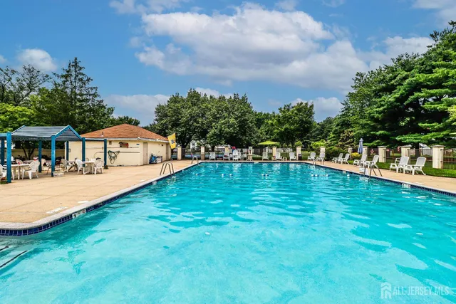 $475,000 | 23 Borelle Square, Parlin, NJ 08859