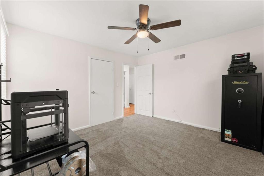 114 Duke Street Jefferson, GA 30549 - Photo 25 of 46 a view of empty room with ceiling fan
