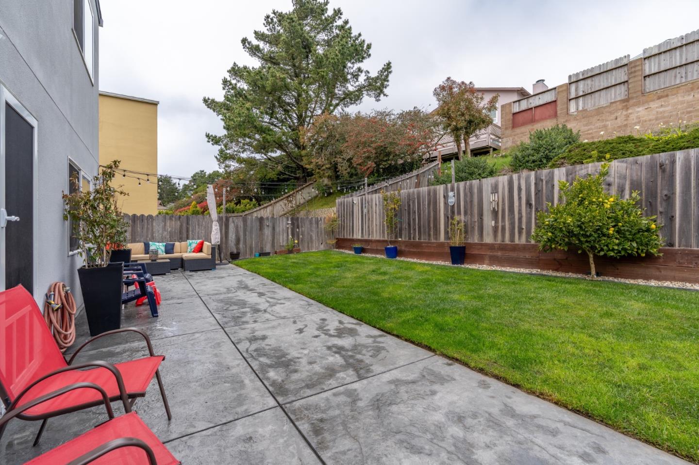 42 Eastridge Circle Pacifica, CA 94044 - Photo 28 of 33 a view of yard with patio