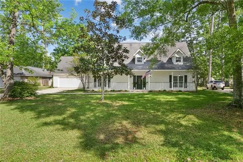 $499,000 | 209 Nottoway Drive, Mandeville, LA 70471