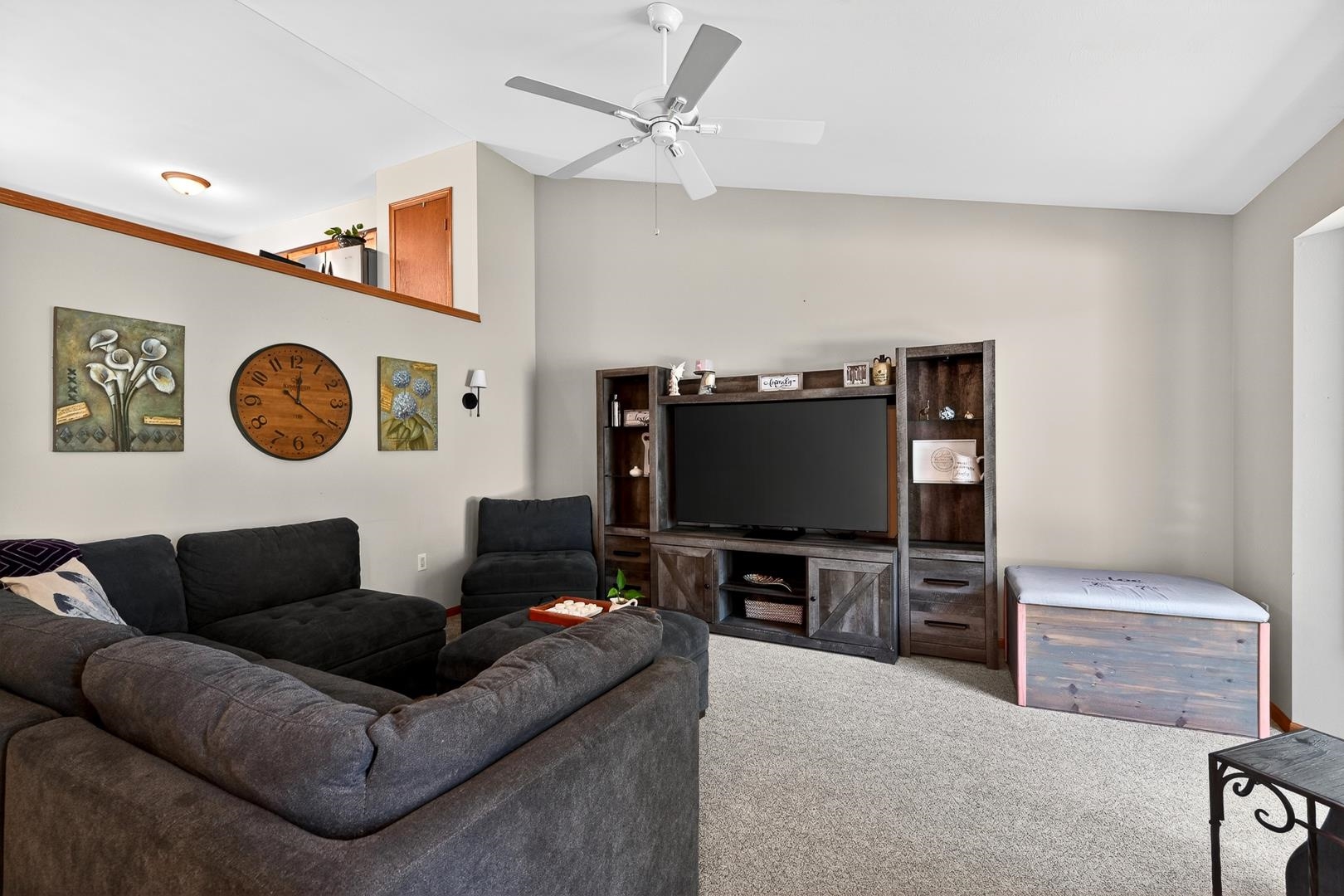6217 Adobe Way Madison, WI 53719 - Photo 4 of 44