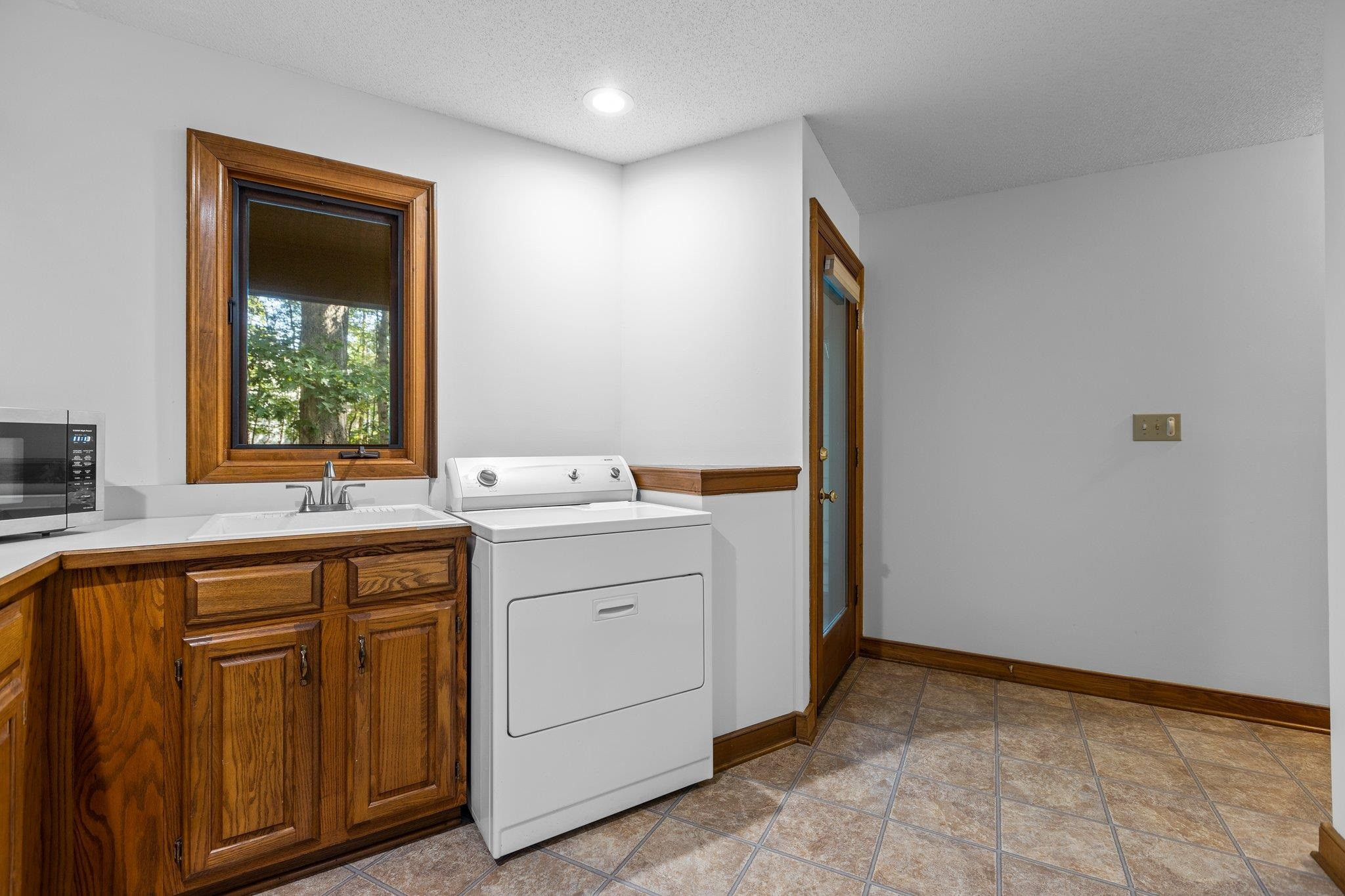 8020 Hollander Place Raleigh, NC 27606 - Photo 27 of 43 Photo 27