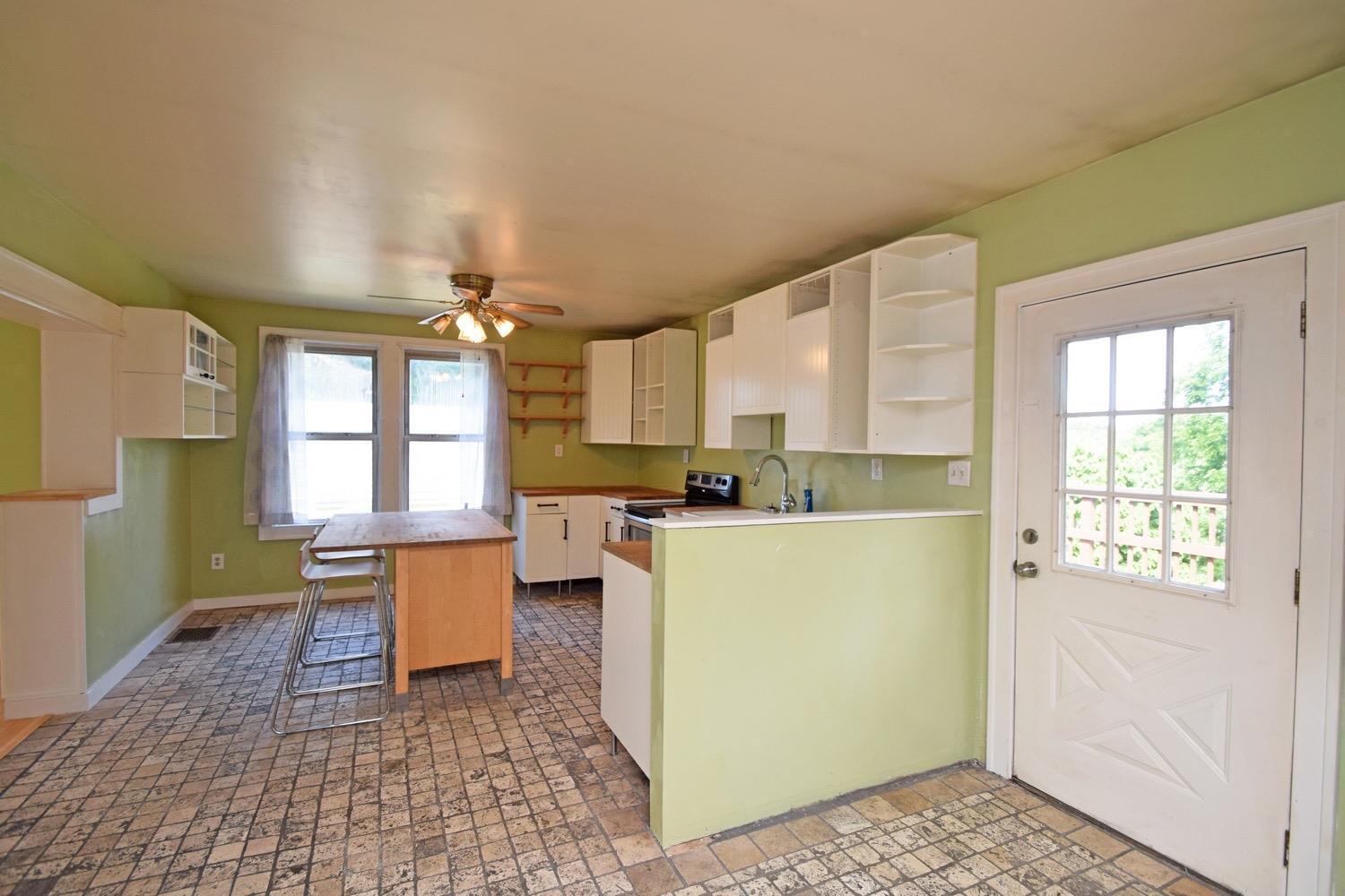 7817 Daleview Road Cincinnati, OH 45247 - Photo 11 of 40