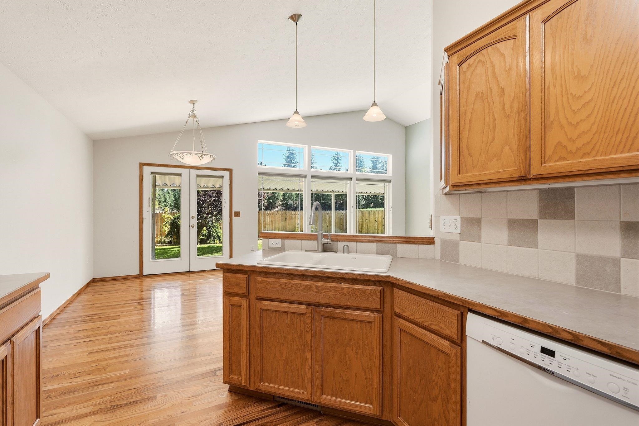 307 West Greta Lane Spokane, WA 99208 - Photo 11 of 37