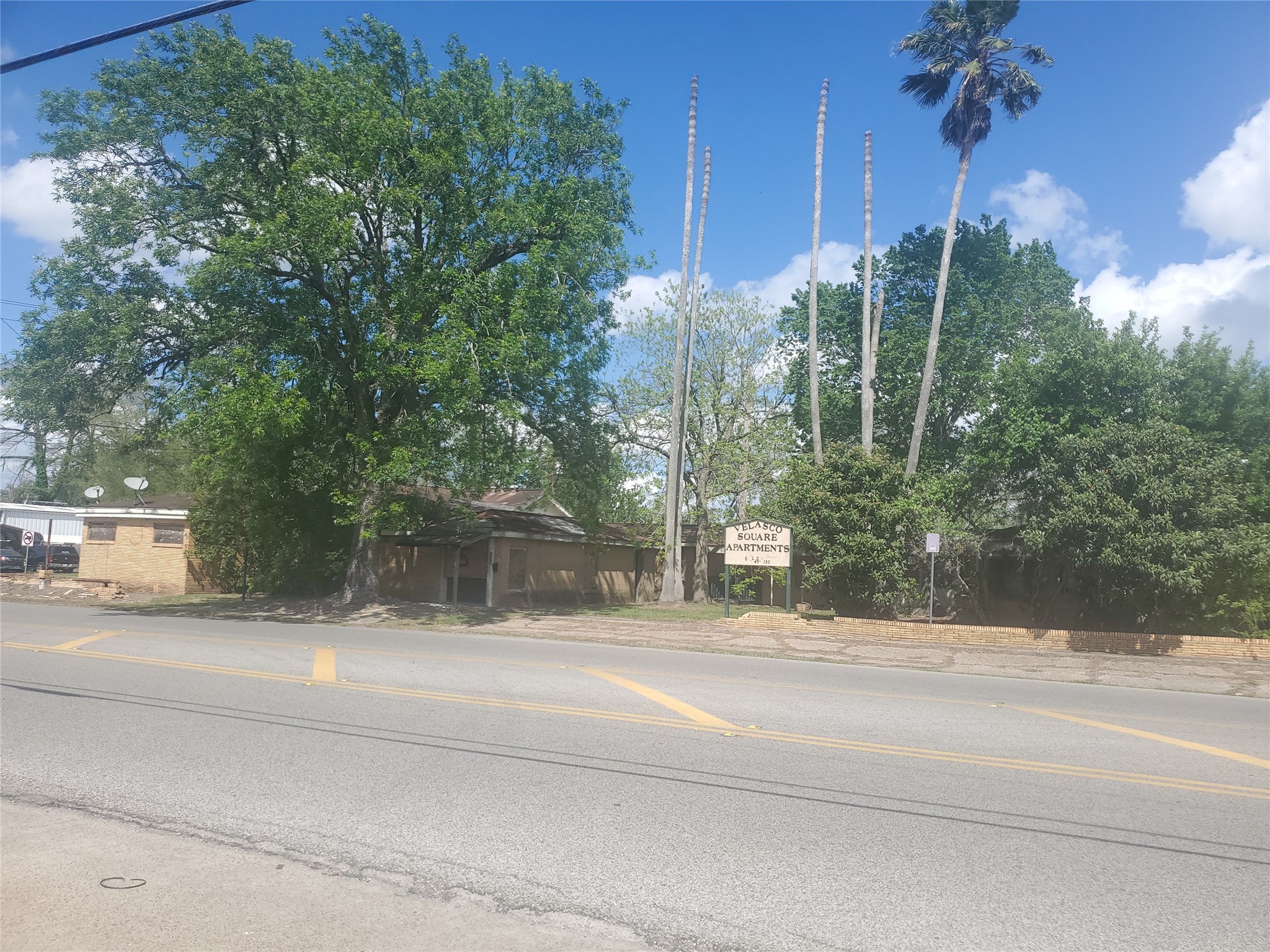 708 North Velasco Street, Unit N Angleton, TX 77515 - Photo 3 of 13