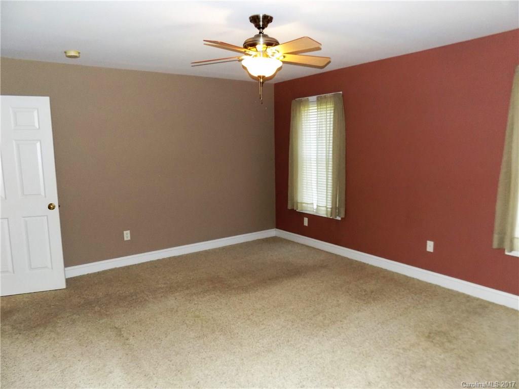 1800 Furnace Road Lincolnton, NC 28092 - Photo 17 of 24 Gallery Image 17