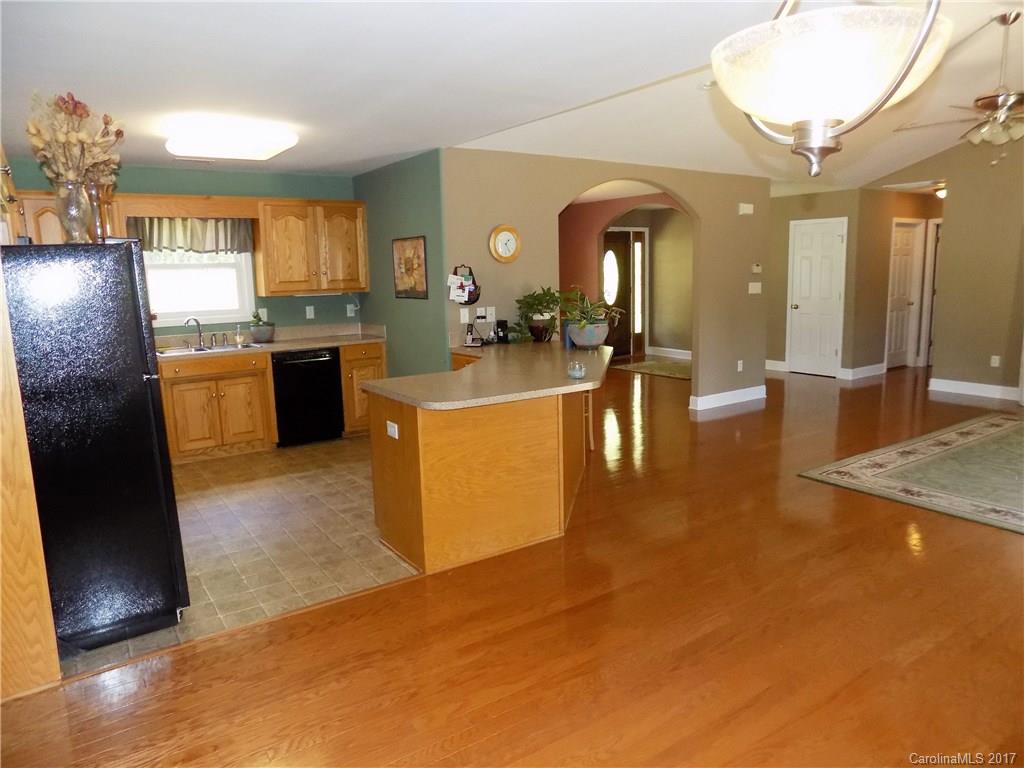 1800 Furnace Road Lincolnton, NC 28092 - Photo 9 of 24 Gallery Image 9