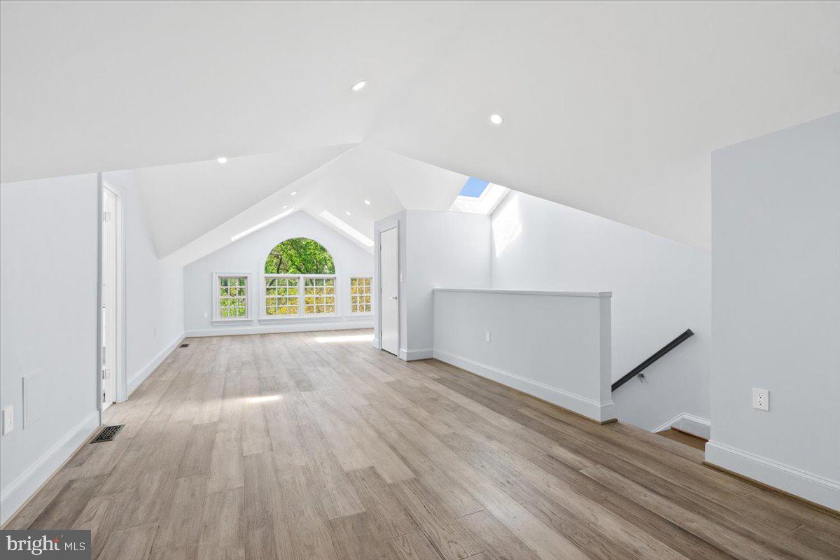 1626 Foxhall Road Northwest Washington, DC 20007 - Photo 16 of 23 Upper Suite