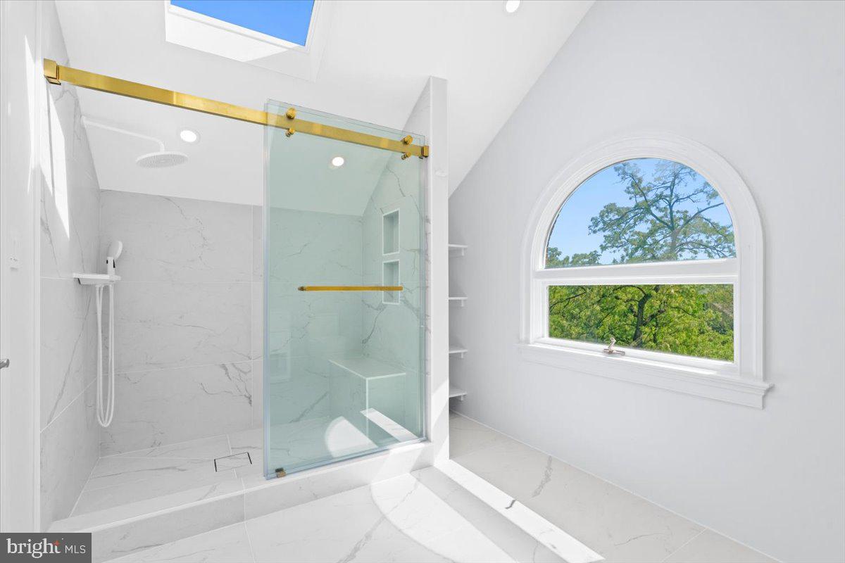 1626 Foxhall Road Northwest Washington, DC 20007 - Photo 19 of 23 Bathroom