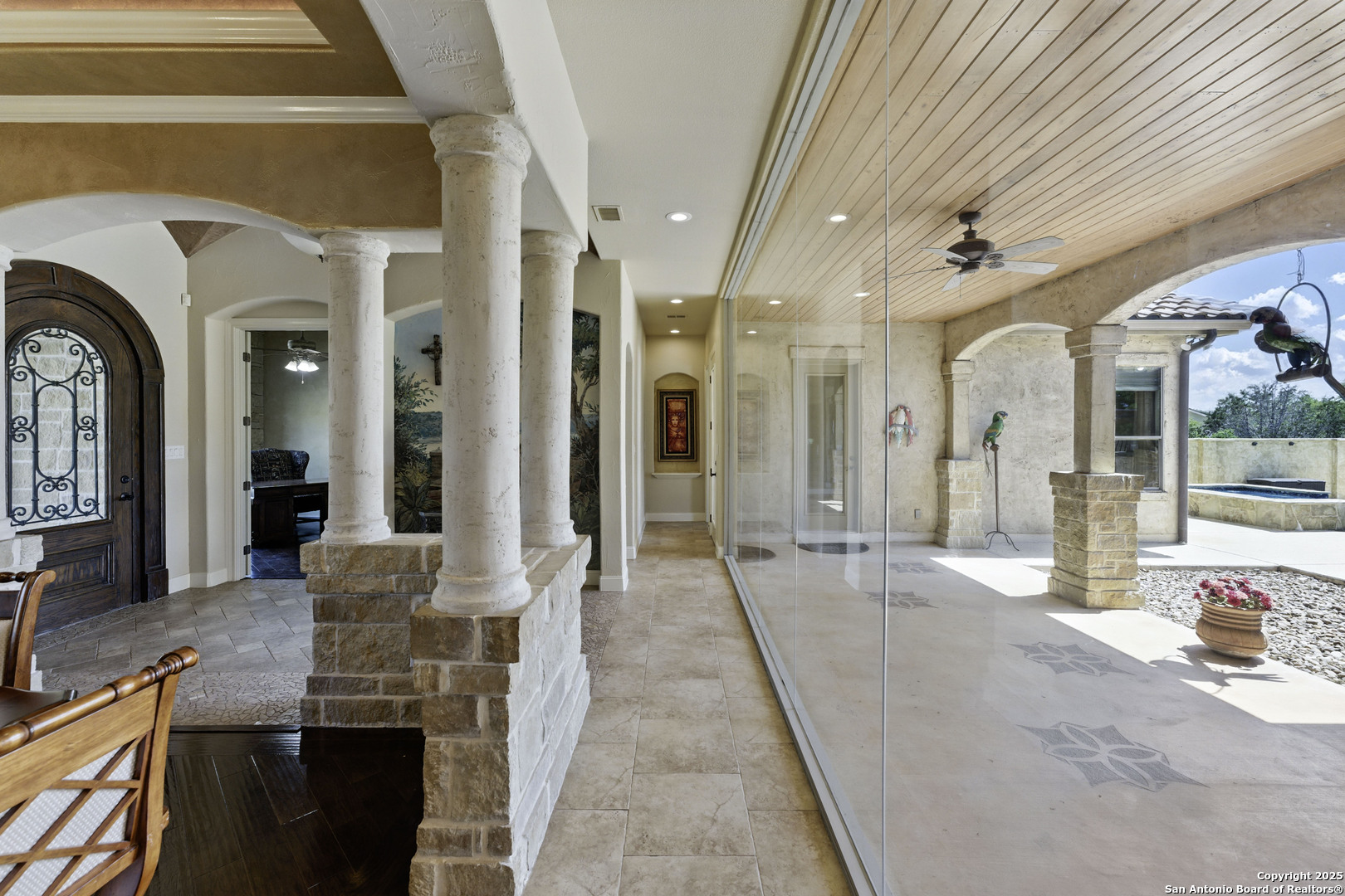 211 Macaw Lane Spring Branch, TX 78070 - Photo 10 of 85