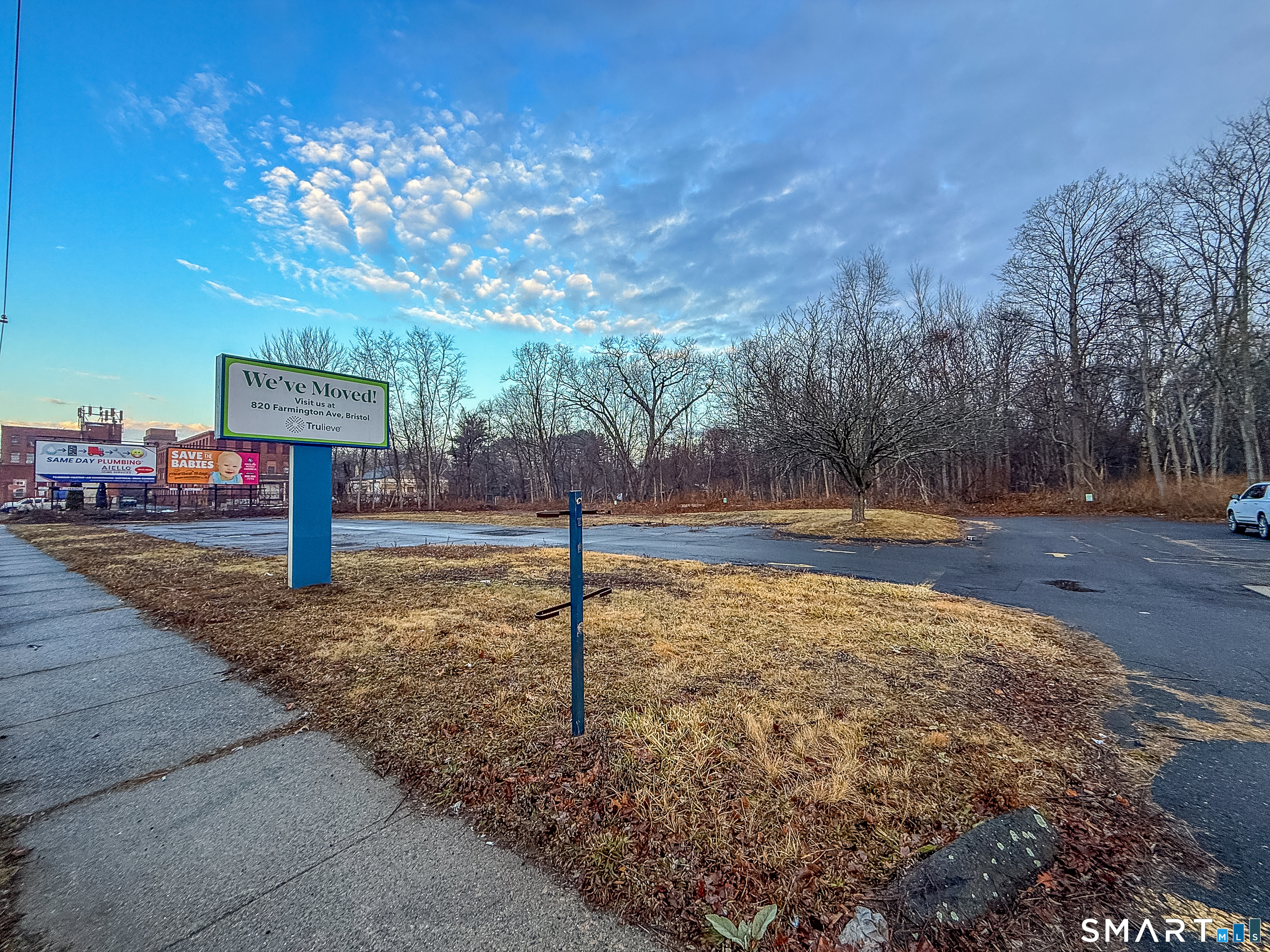 a view of a outdoor space