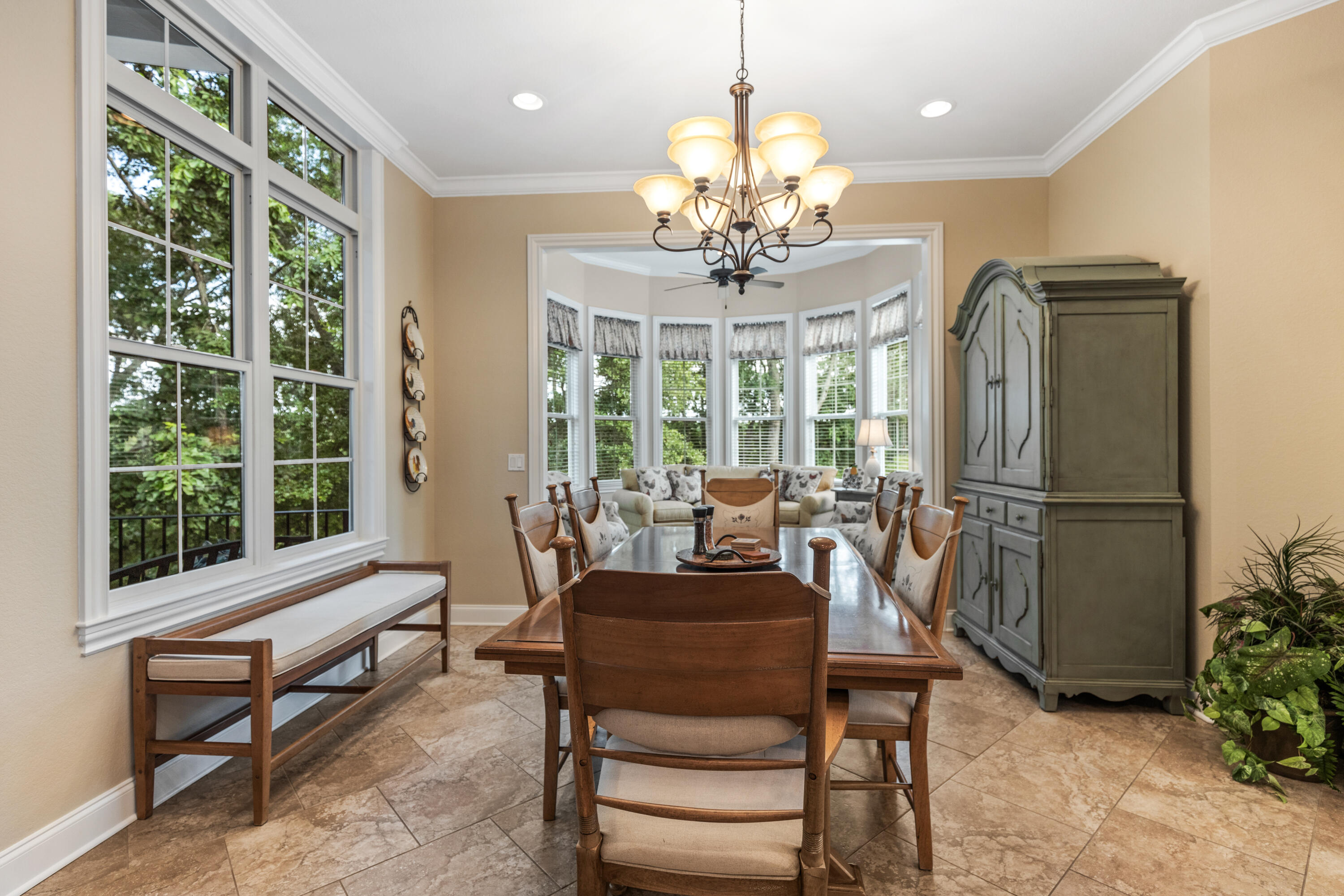 389 River Point Circle Charleston, TN 37310 - Photo 15 of 50 Breakfast Area