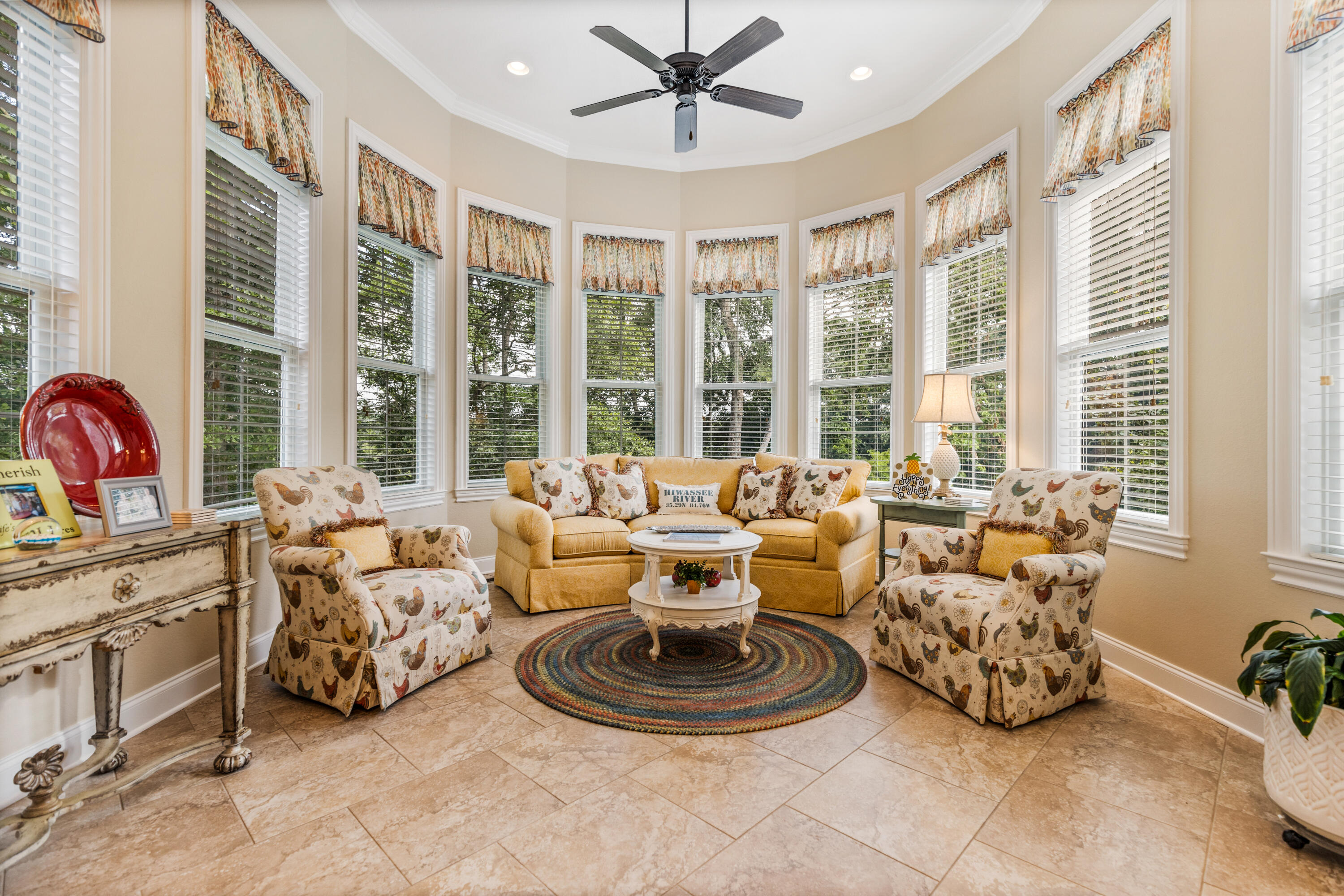389 River Point Circle Charleston, TN 37310 - Photo 16 of 50 Sunroom/Keeping Room