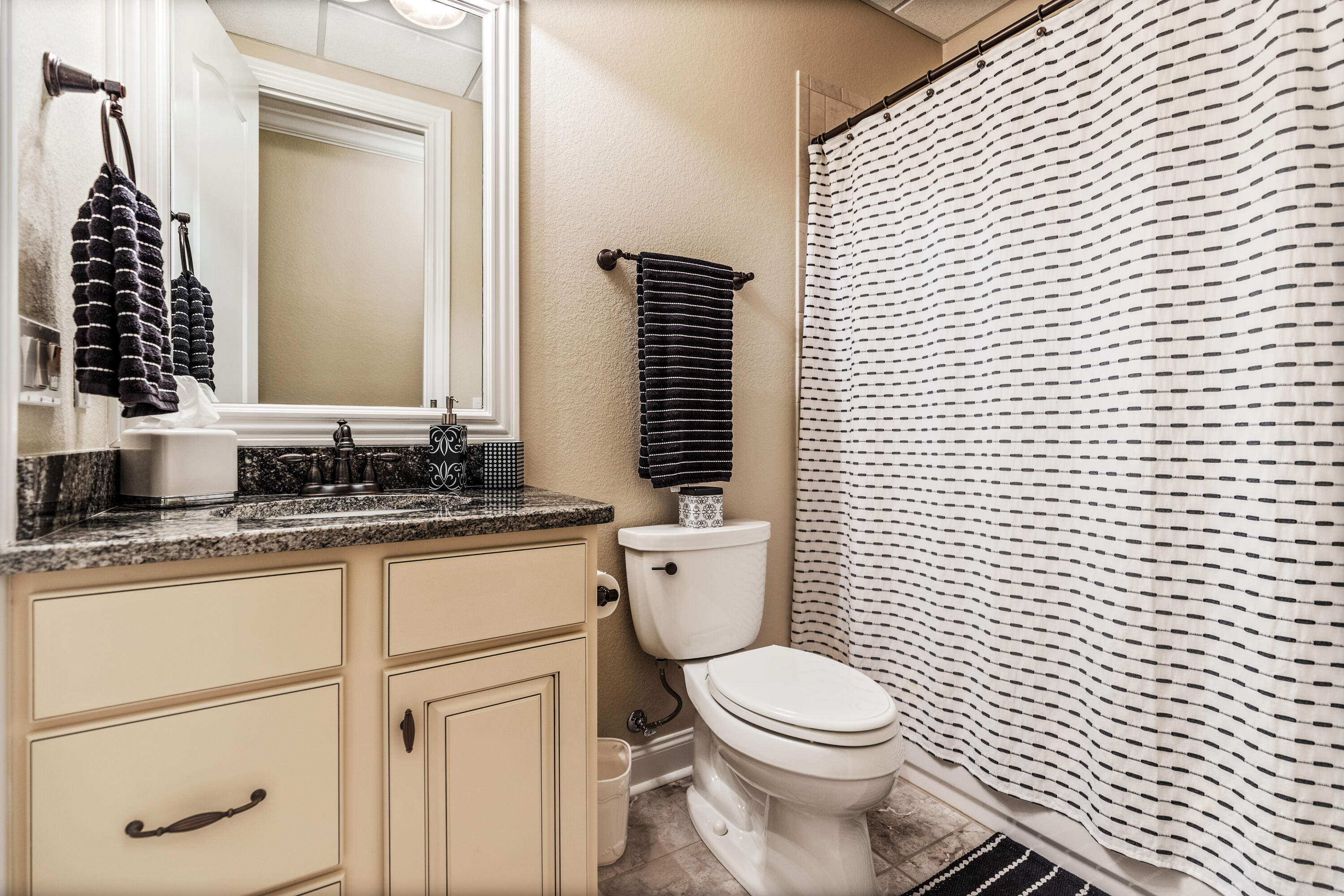 389 River Point Circle Charleston, TN 37310 - Photo 36 of 50 2nd Terrace Level Bath