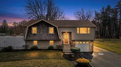 $634,900 | 2 Back River Road, Amesbury, MA 01913