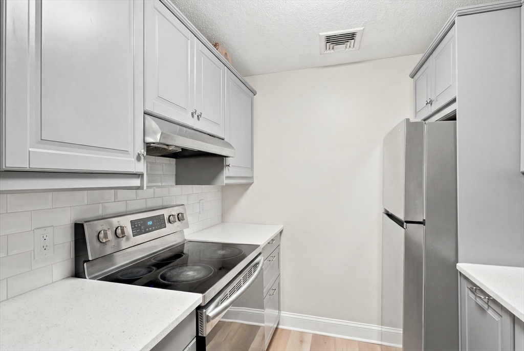15 Bower Road, Unit F5 Quincy, MA 02169 - Photo 11 of 18