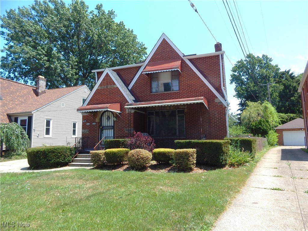 3211 Warren Road Cleveland, OH 44111 - Photo 19 of 32 Full Brick Duplex with front Porch