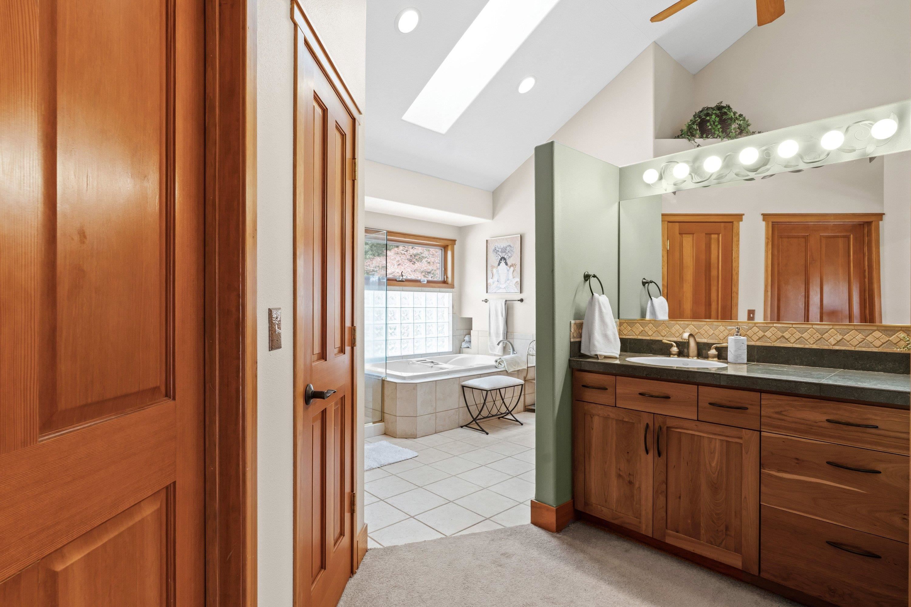 15716 North Scribner Branch Road Spokane, WA 99217 - Photo 17 of 50