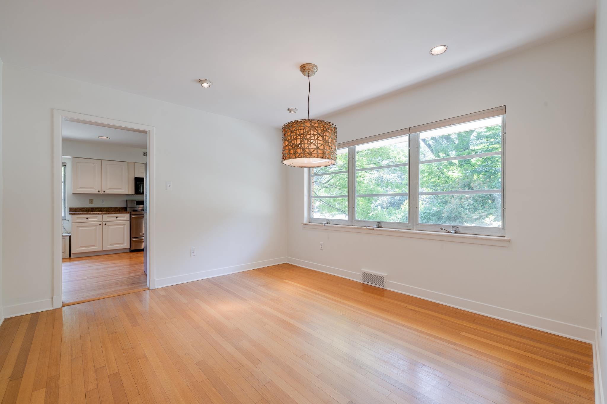 3976 Walnut Grove Road Memphis, TN 38111 - Photo 6 of 21