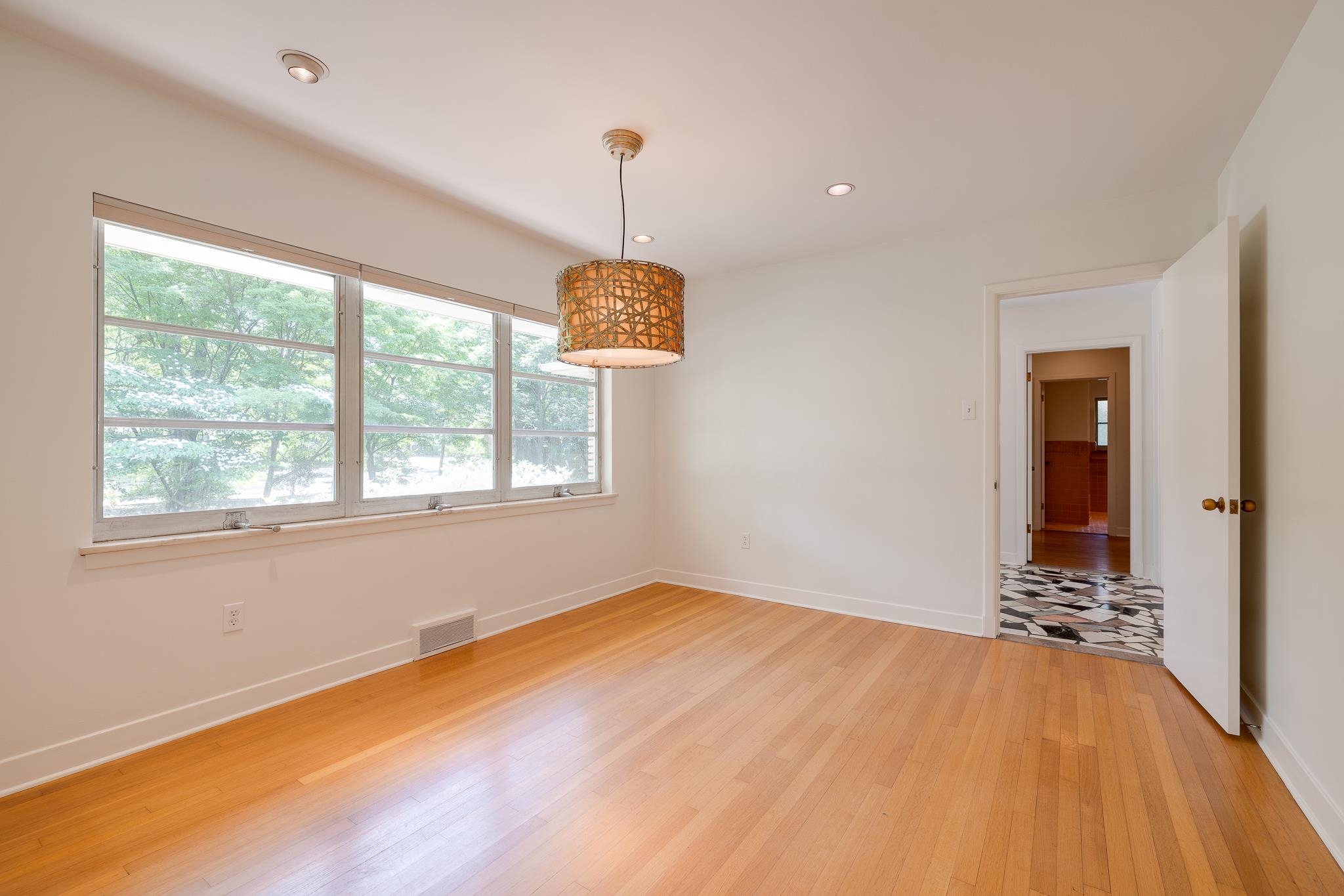 3976 Walnut Grove Road Memphis, TN 38111 - Photo 7 of 21