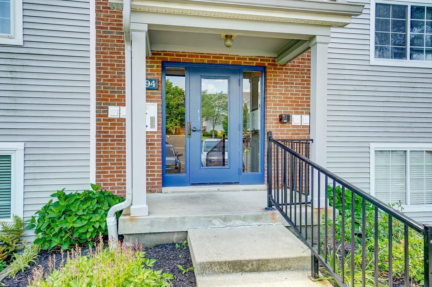 7394 Ridgepoint Drive, Unit 10 Cincinnati, OH 45230 - Photo 3 of 50