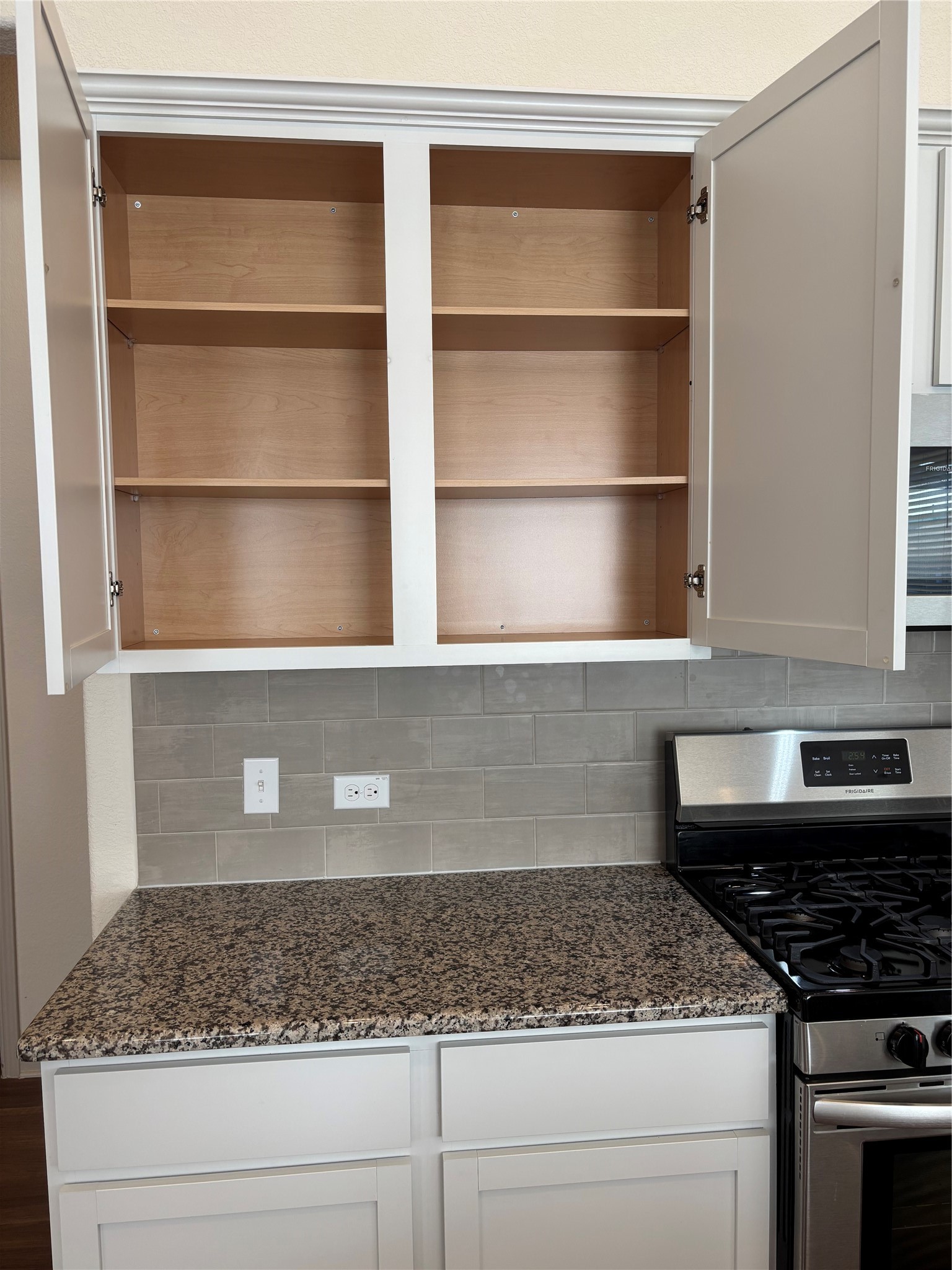 18401 Calasetta Drive Pflugerville, TX 78660 - Photo 11 of 35 Great cabinet space. Feels new.