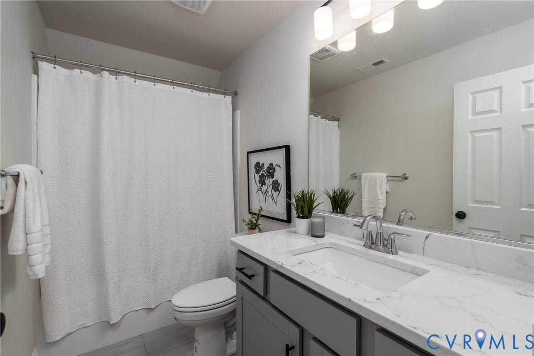 8365 Abbey Road Richmond, VA 23235 - Photo 44 of 53 3rd floor full bath